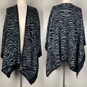 NORTH ELEVEN - OS - Black and Gray Animal Print Shawl